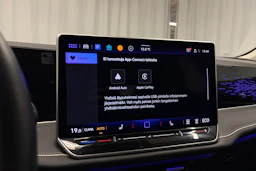 musta Volkswagen Passat 2025 kuva 20.