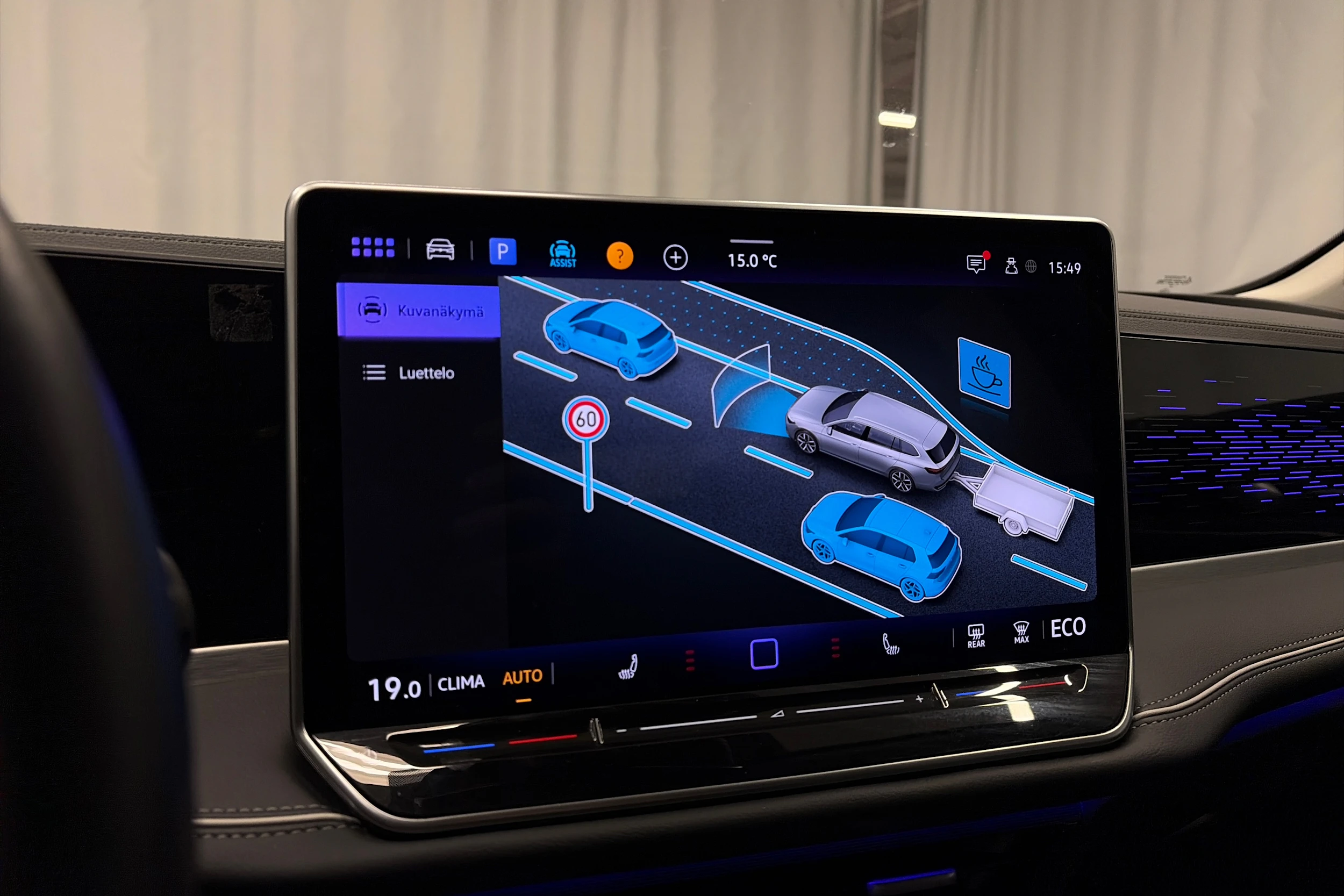 musta Volkswagen Passat 2025 kuva 22.
