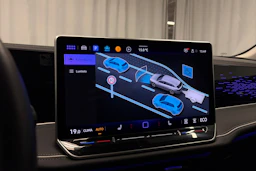 musta Volkswagen Passat 2025 kuva 22.