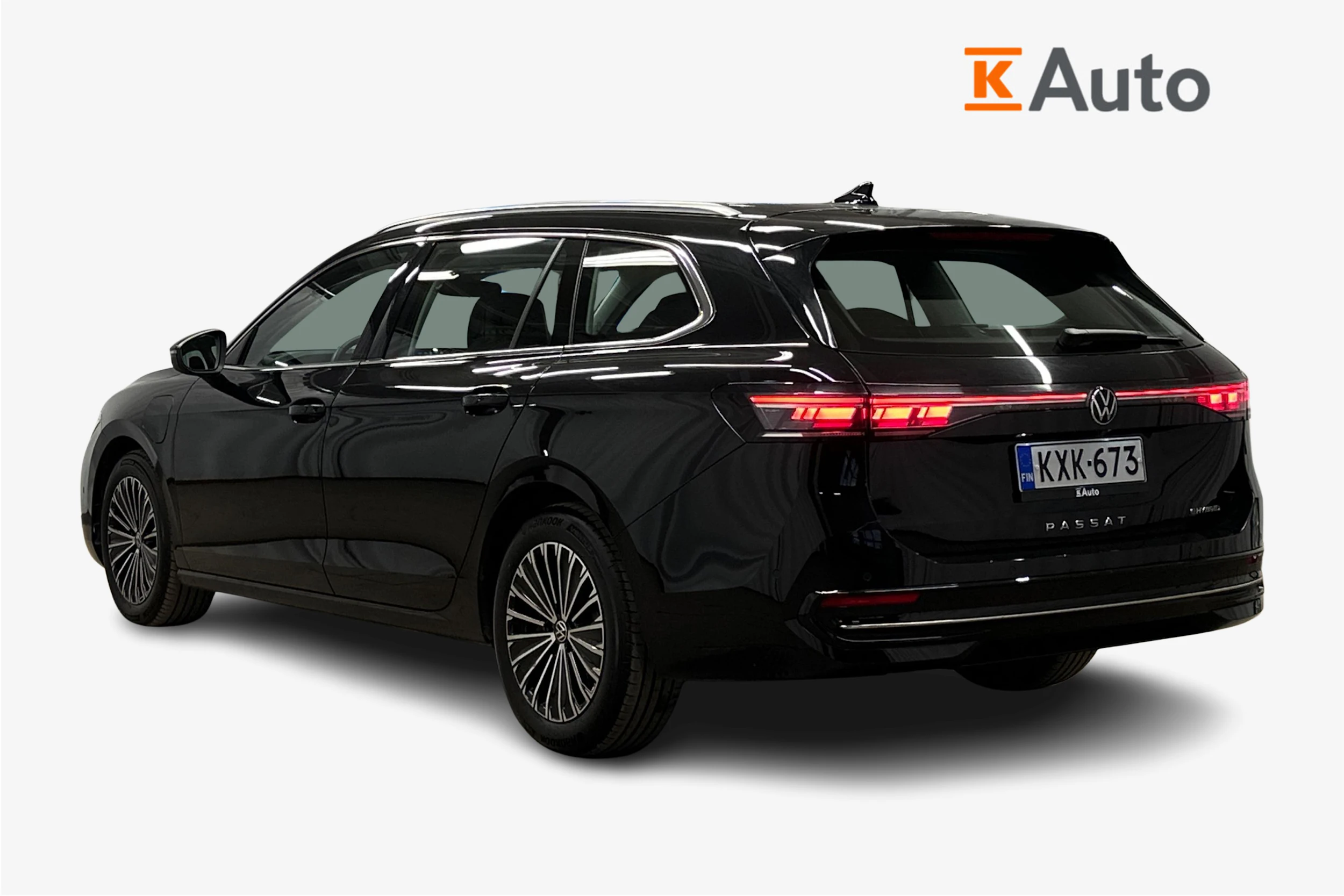 musta Volkswagen Passat 2025 kuva 3.