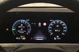 harmaa Volkswagen Passat 2025 kuva 18.