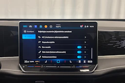 harmaa Volkswagen Passat 2025 kuva 20.