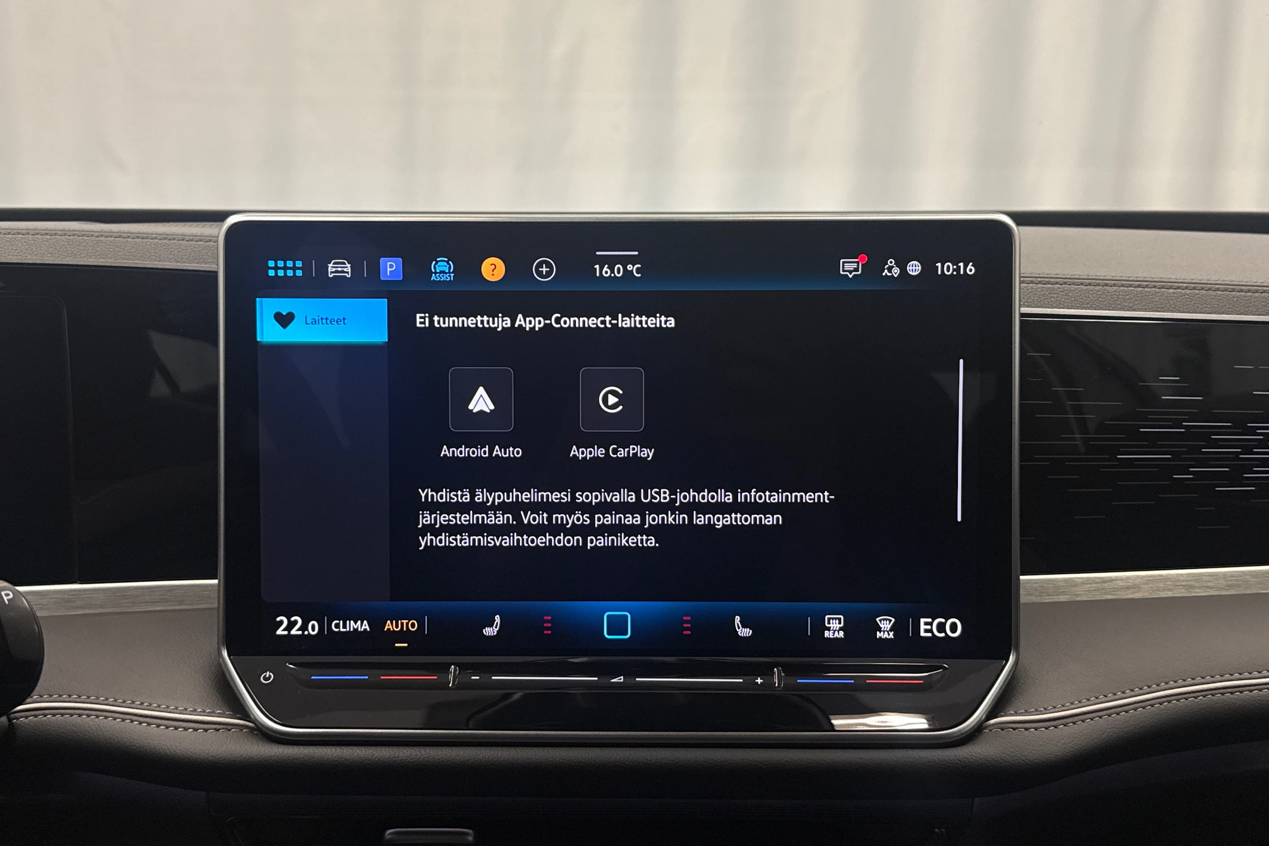 harmaa Volkswagen Passat 2025 kuva 22.