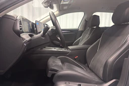 harmaa Volkswagen Passat 2025 kuva 26.