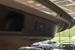harmaa Volkswagen Passat 2025 kuva 35.