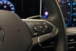 harmaa Volkswagen Passat 2025 kuva 21.