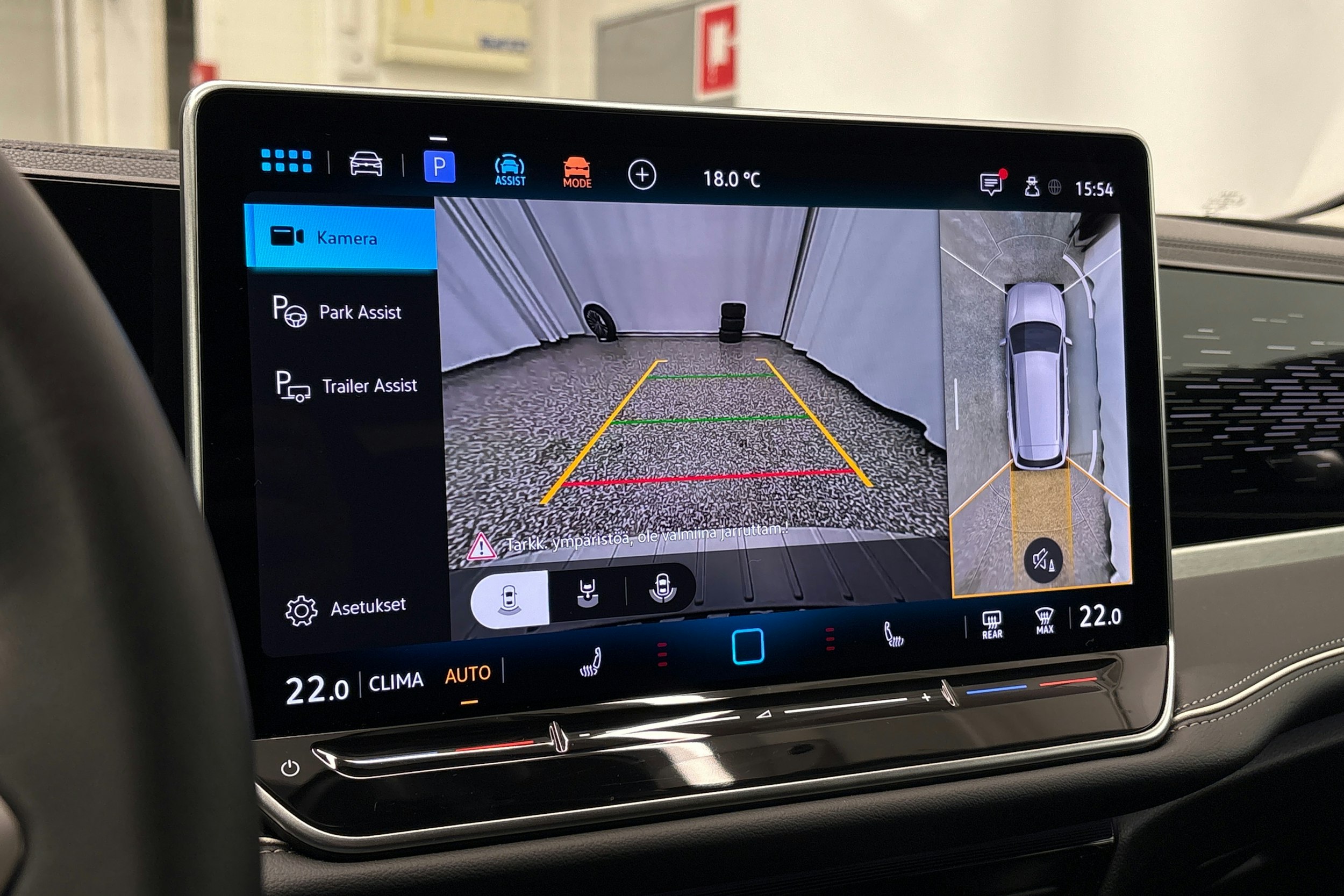 harmaa Volkswagen Passat 2025 kuva 24.