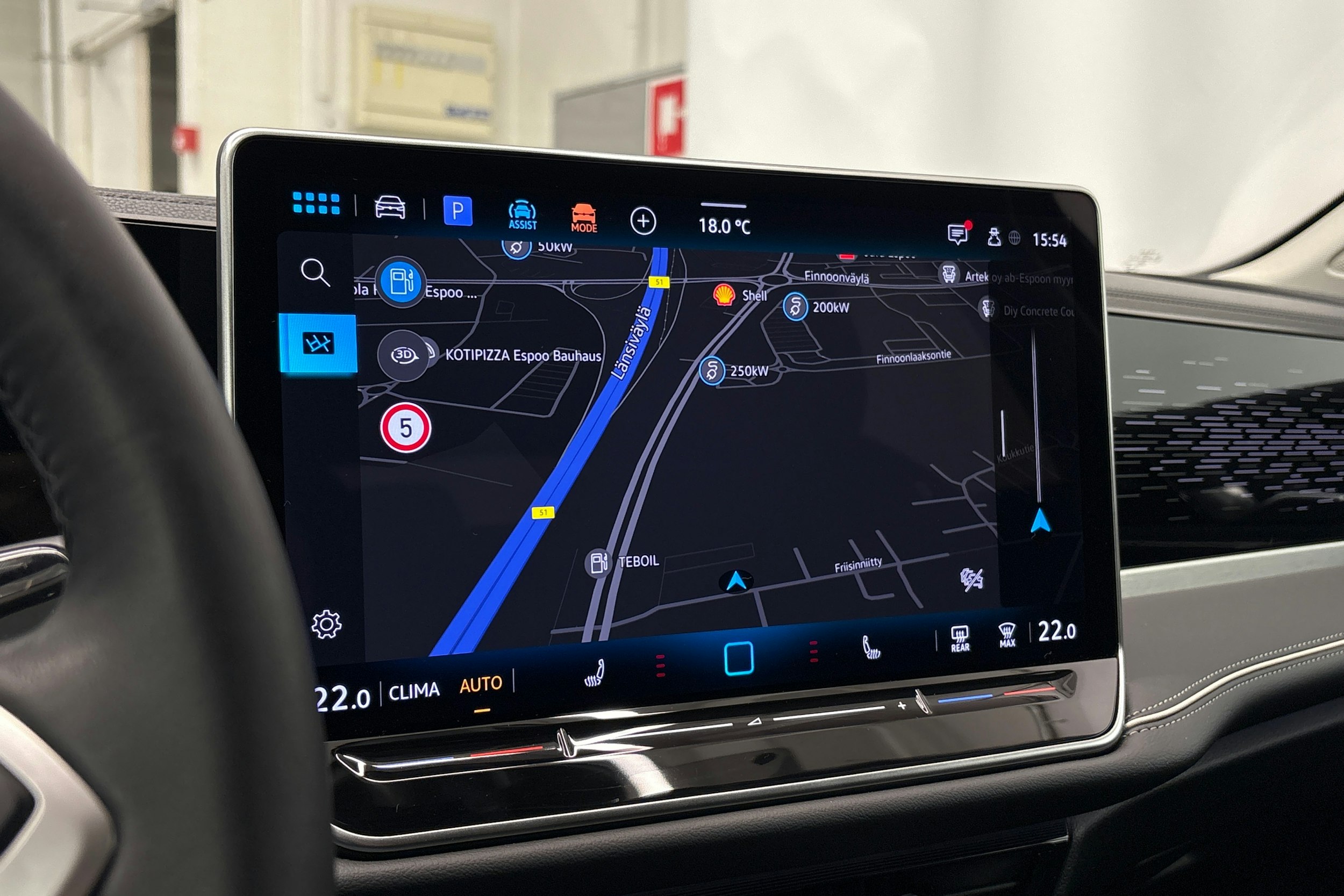 harmaa Volkswagen Passat 2025 kuva 26.