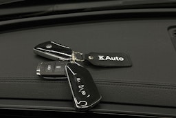 harmaa Volkswagen Passat 2025 kuva 33.