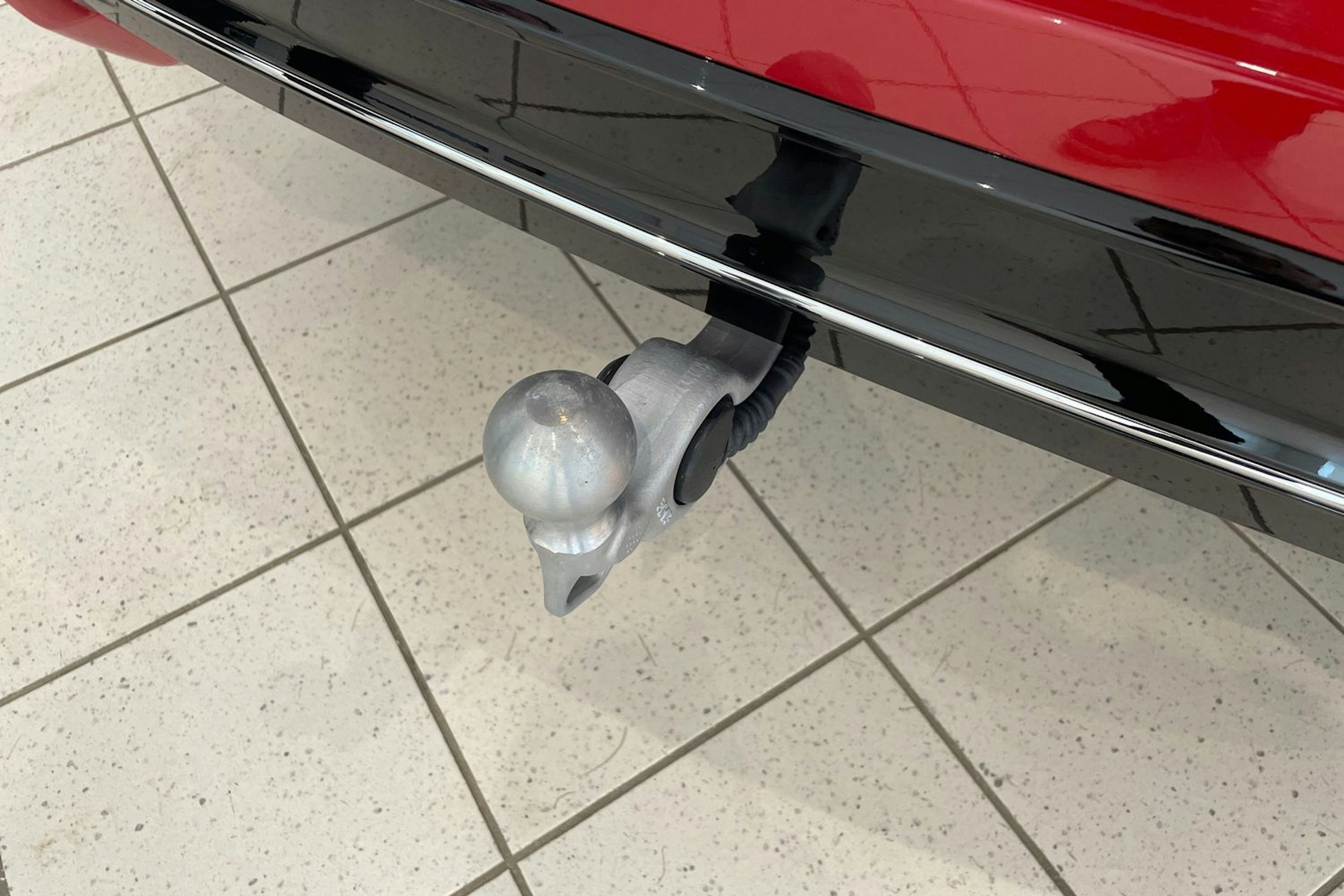 punainen Volkswagen Passat 2025 kuva 29.
