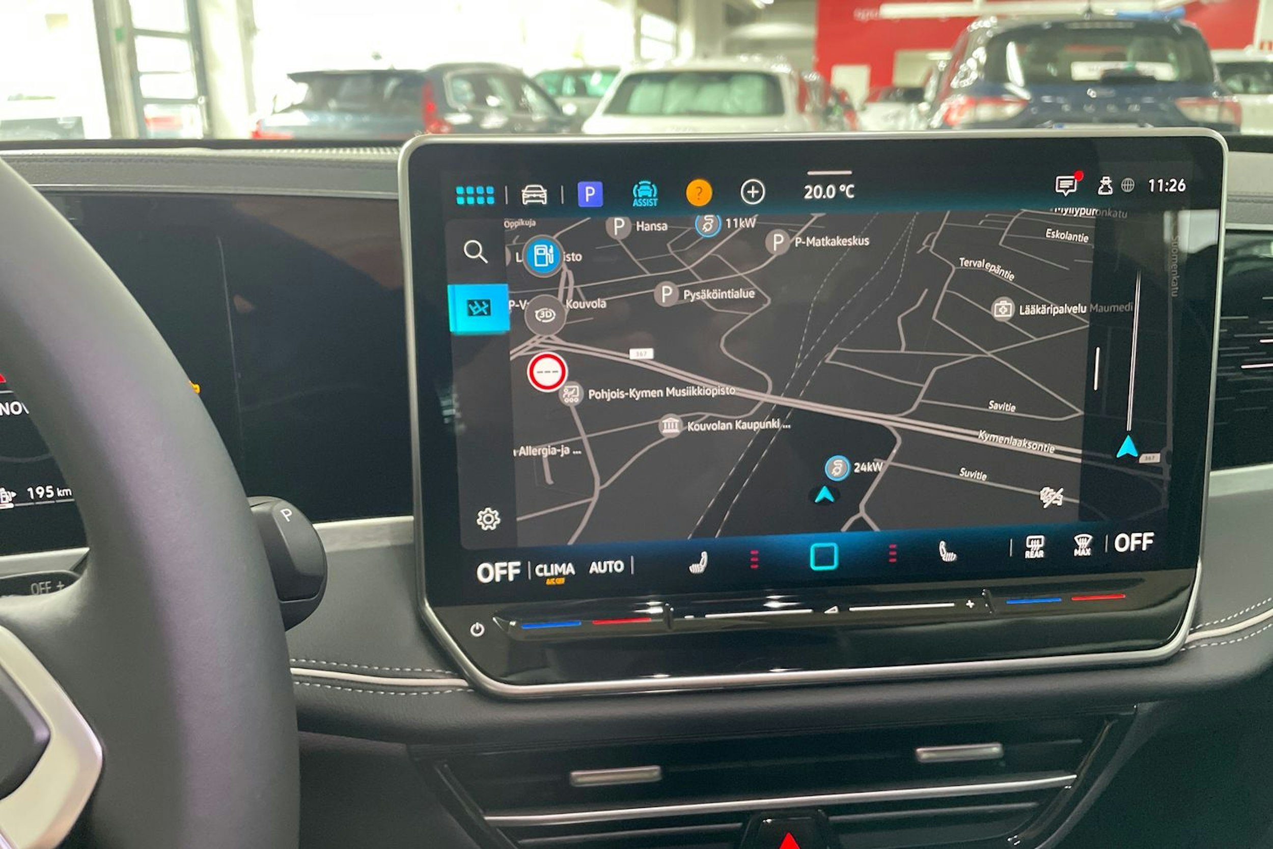 punainen Volkswagen Passat 2025 kuva 13.