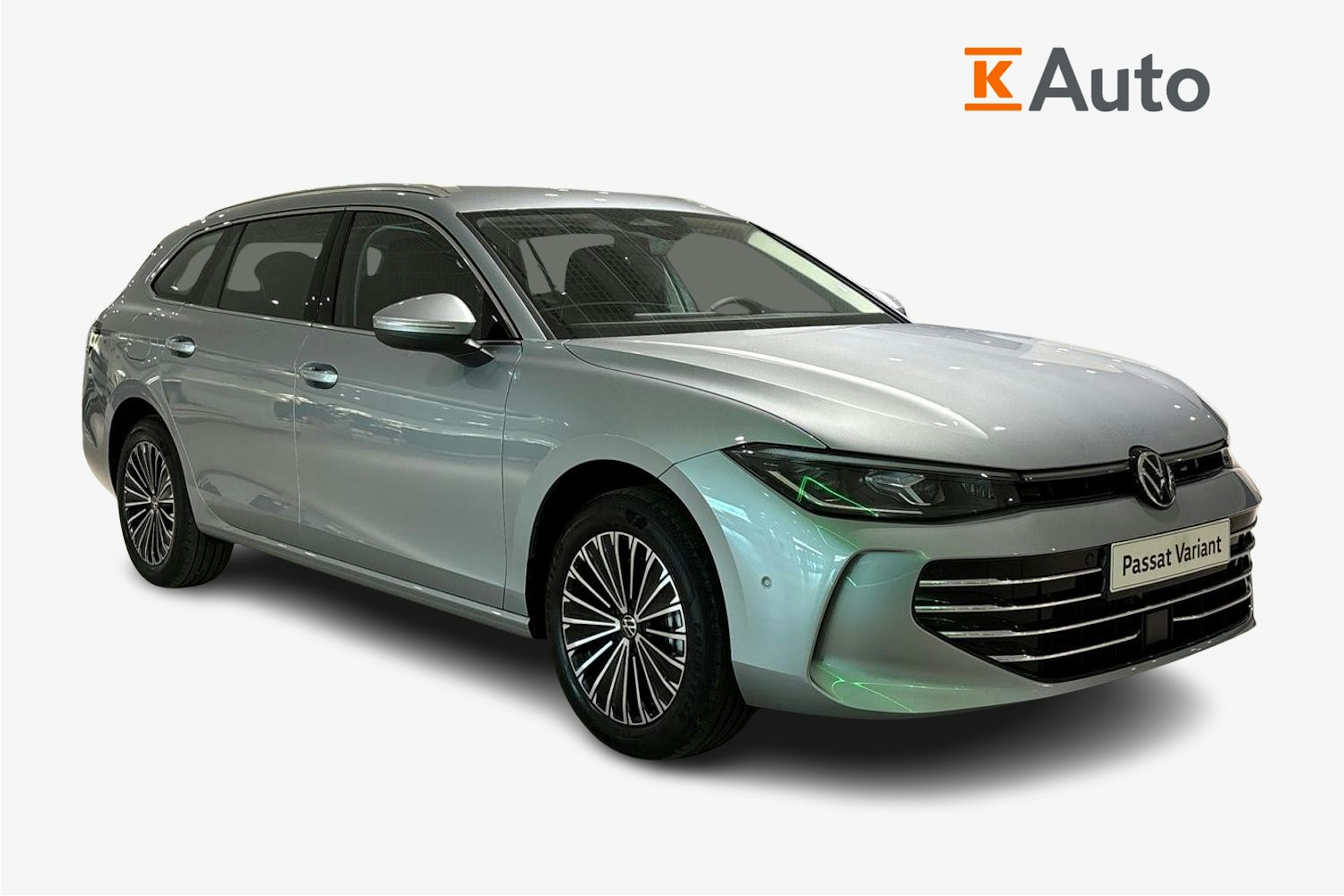 harmaa Volkswagen Passat 2025 kuva 1.