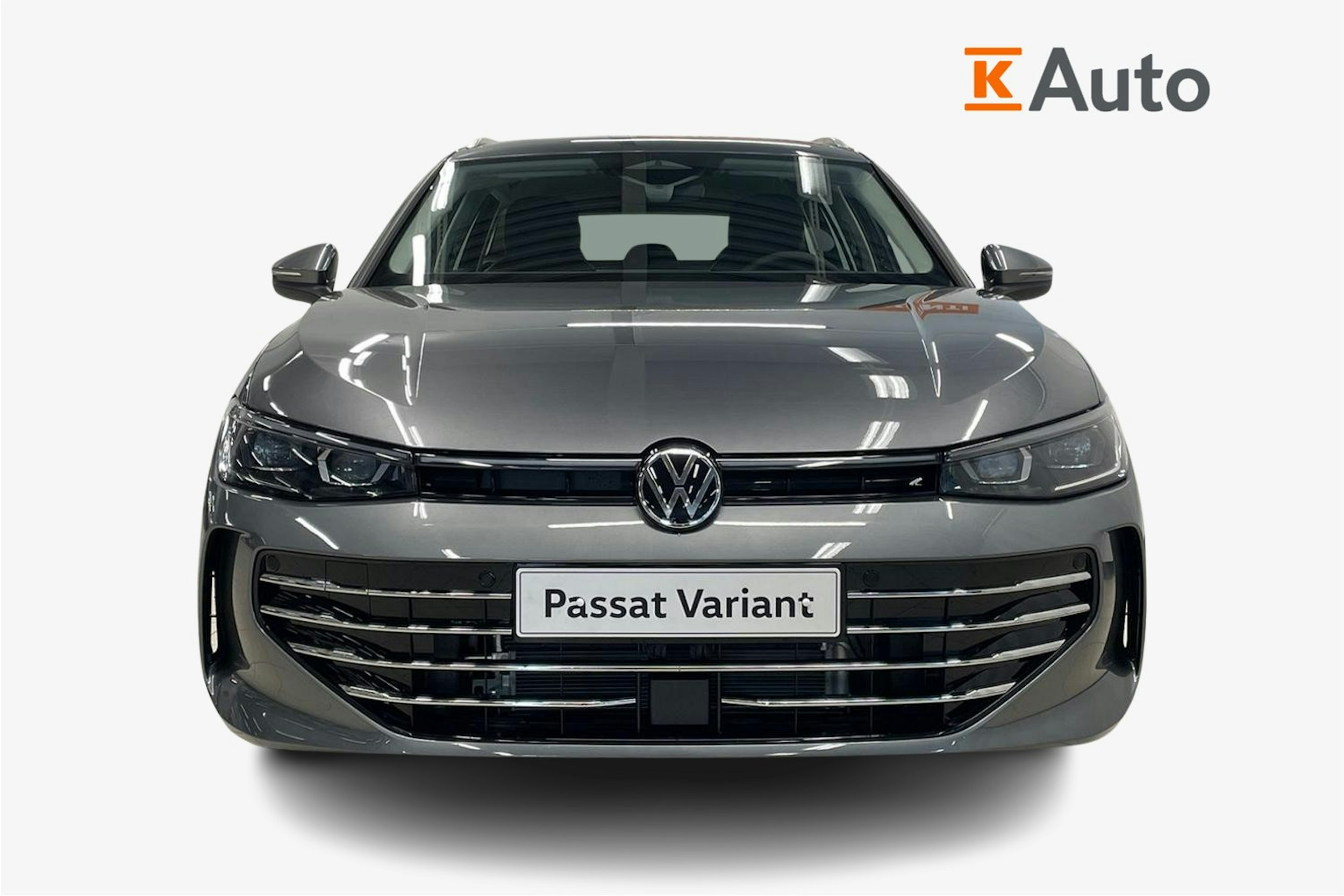 harmaa Volkswagen Passat 2025 kuva 4.