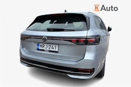 harmaa Volkswagen Passat 2025 kuva 3.