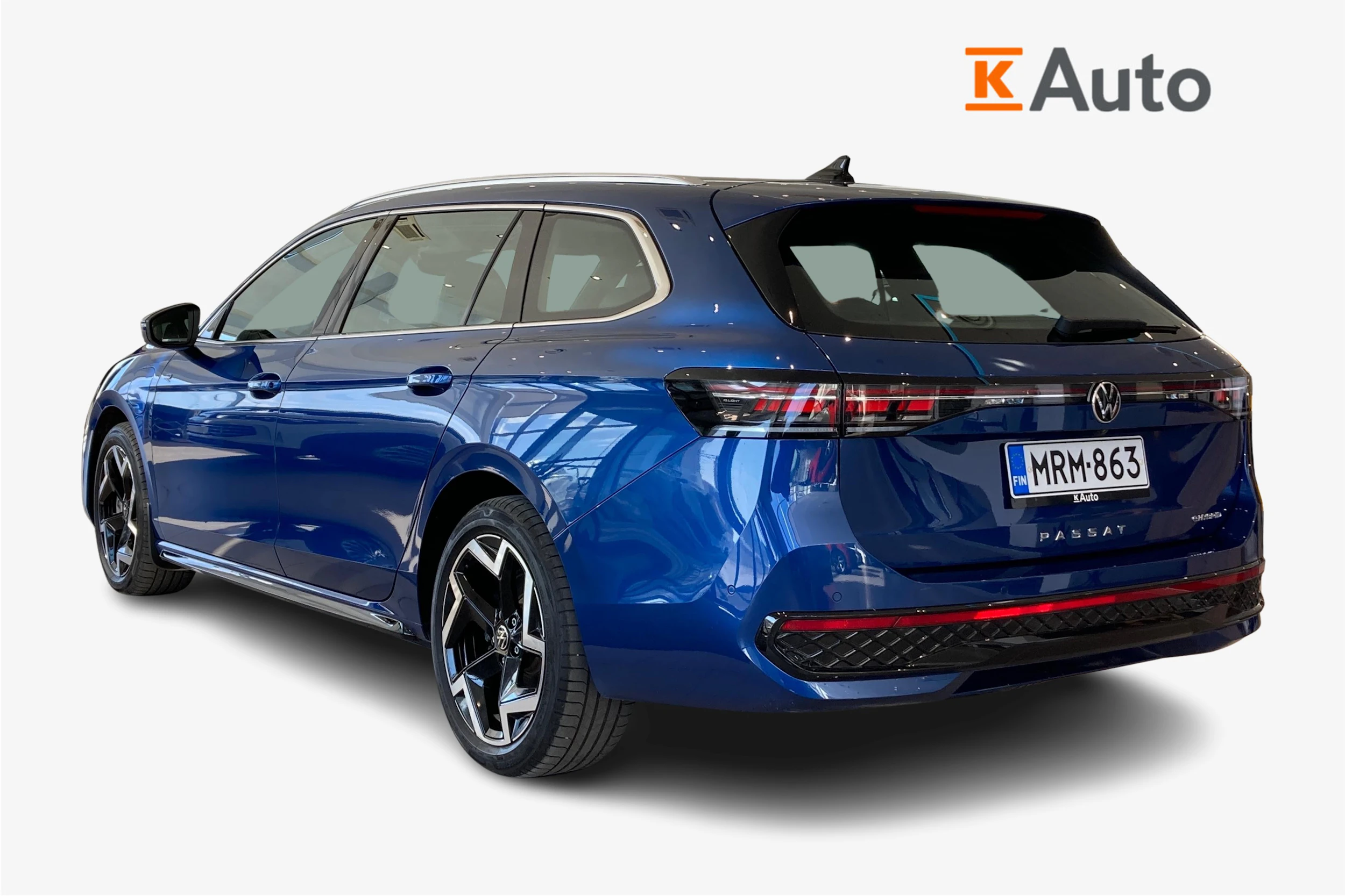 sininen Volkswagen Passat 2025 kuva 2.