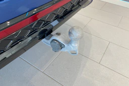 sininen Volkswagen Passat 2025 kuva 25.