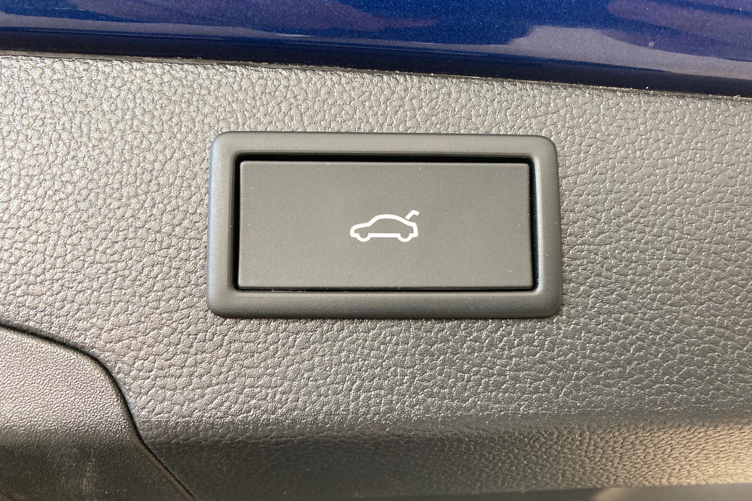 sininen Volkswagen Passat 2025 kuva 26.