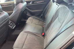 met. musta Volkswagen Passat 2025 kuva 8.