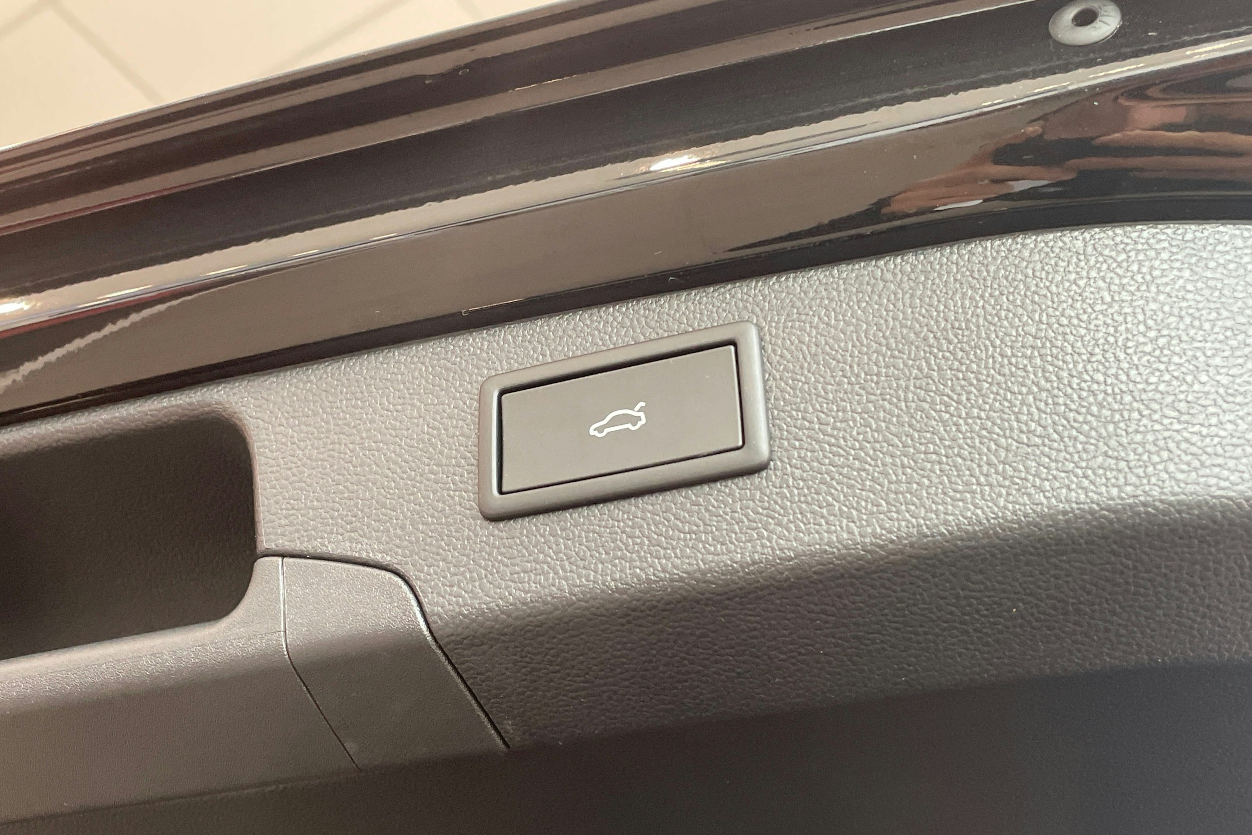 met. musta Volkswagen Passat 2025 kuva 12.