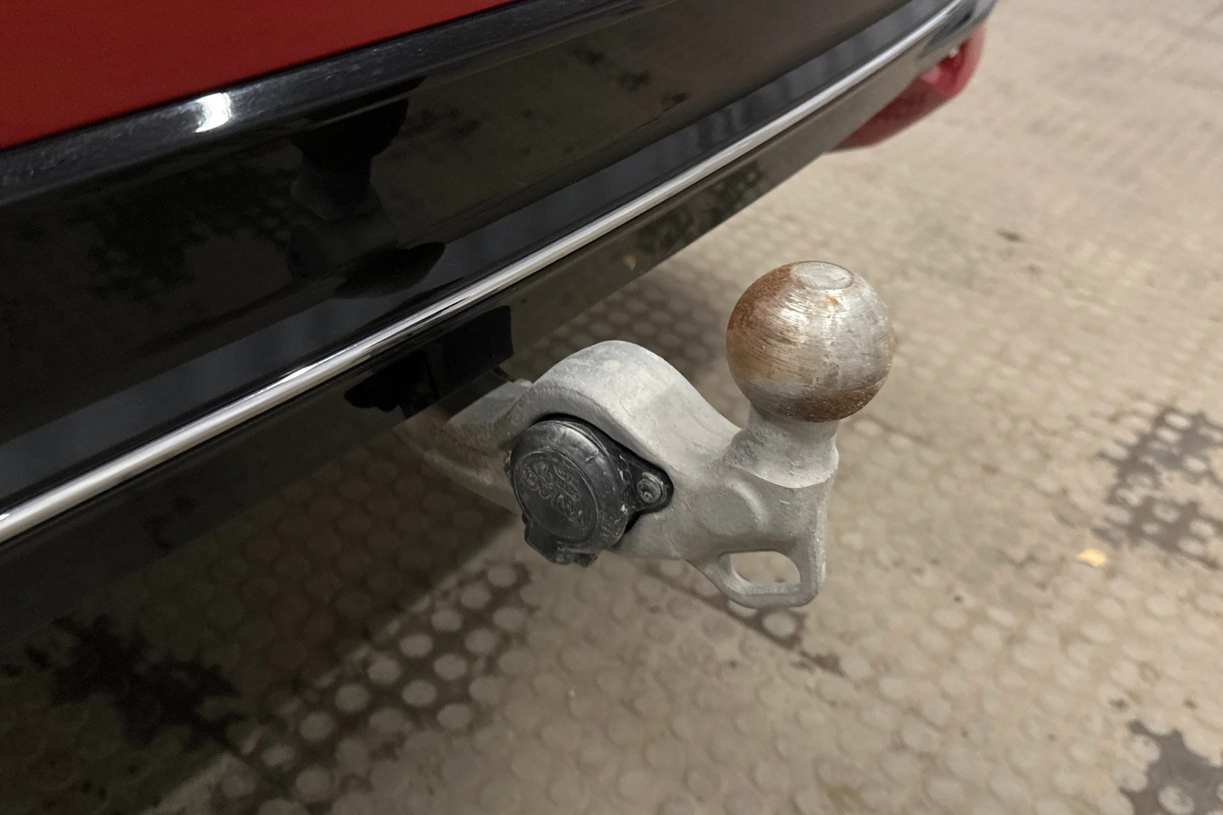 punainen Volkswagen Passat 2025 kuva 20.