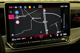 punainen Volkswagen Passat 2025 kuva 35.
