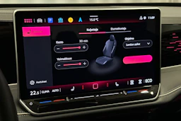 punainen Volkswagen Passat 2025 kuva 38.