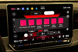 punainen Volkswagen Passat 2025 kuva 39.