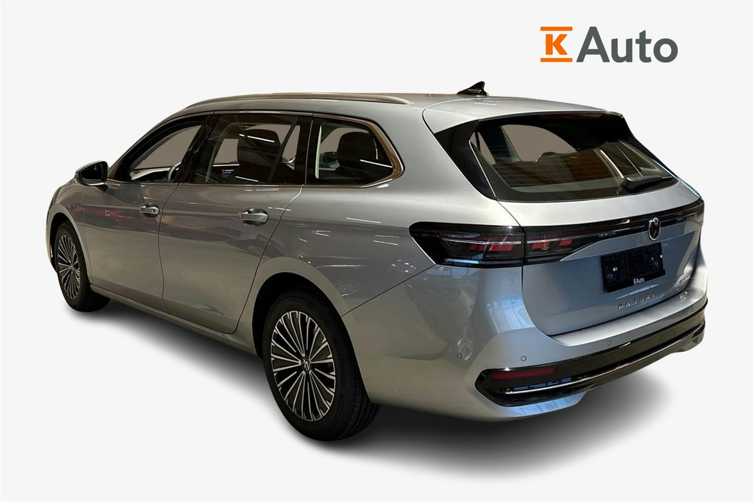 harmaa Volkswagen Passat 2026 kuva 2.