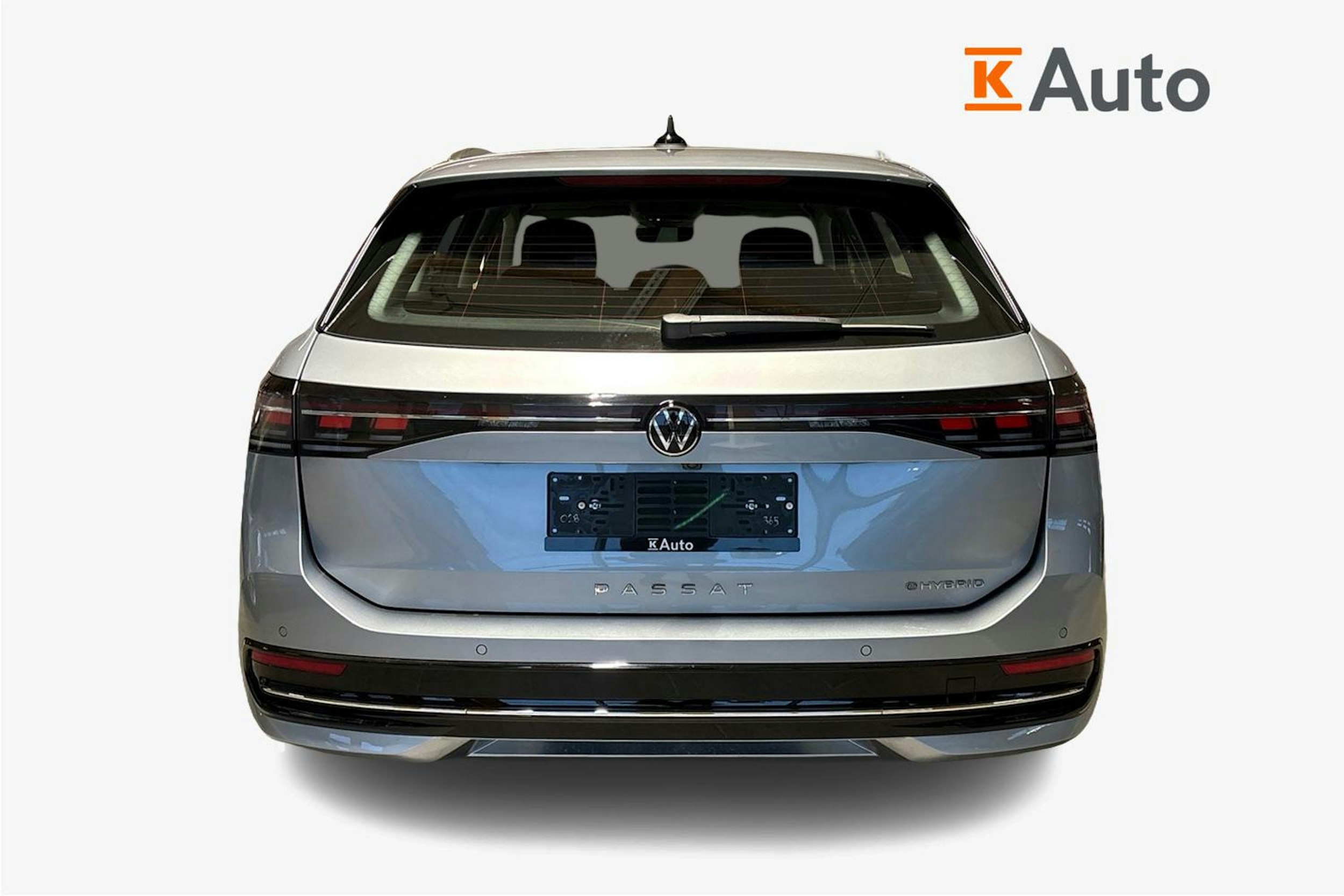 harmaa Volkswagen Passat 2026 kuva 3.