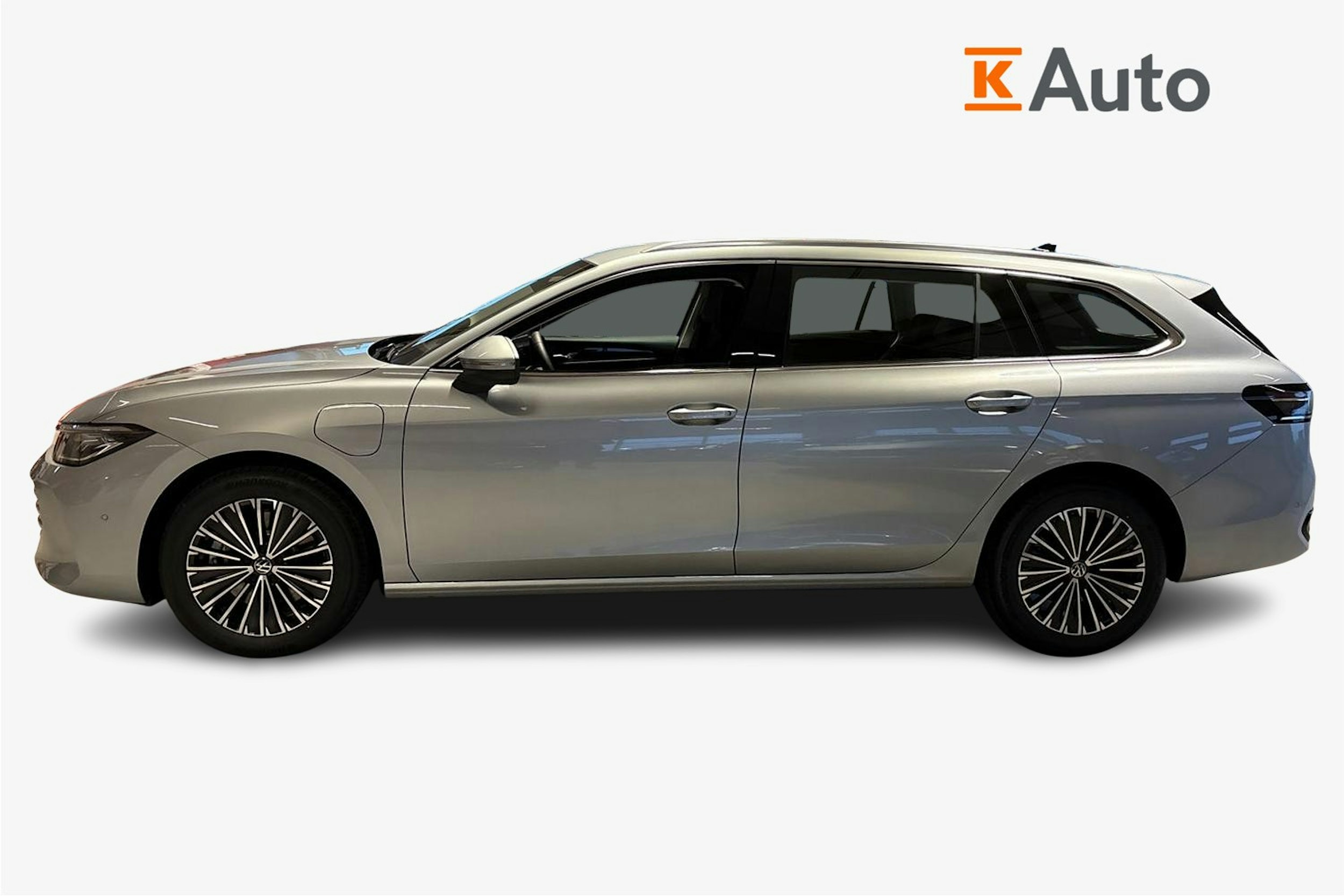 harmaa Volkswagen Passat 2026 kuva 5.