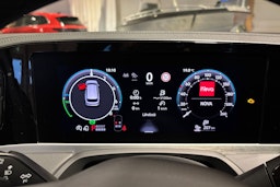 harmaa Volkswagen Passat 2026 kuva 12.