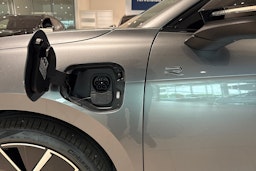 harmaa Volkswagen Passat 2025 kuva 15.