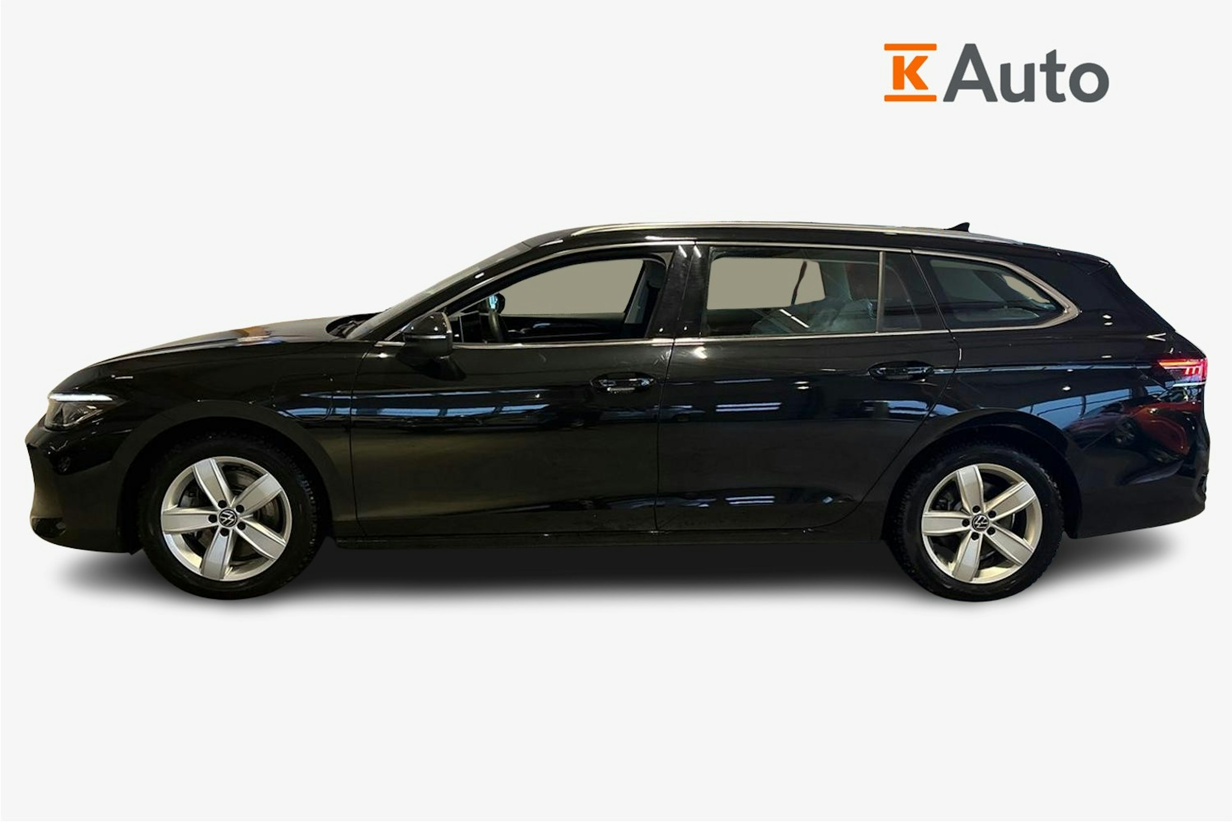 musta Volkswagen Passat 2025 kuva 6.