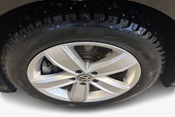 musta Volkswagen Passat 2025 kuva 11.