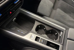 valkoinen Volkswagen Passat 2025 kuva 24.