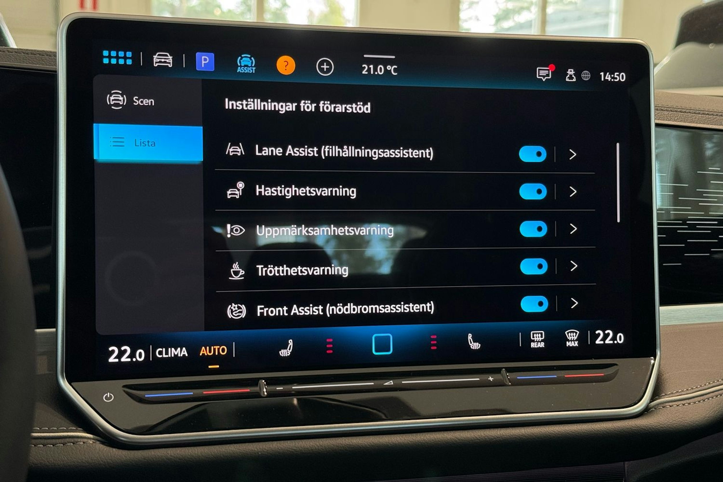 valkoinen Volkswagen Passat 2025 kuva 23.