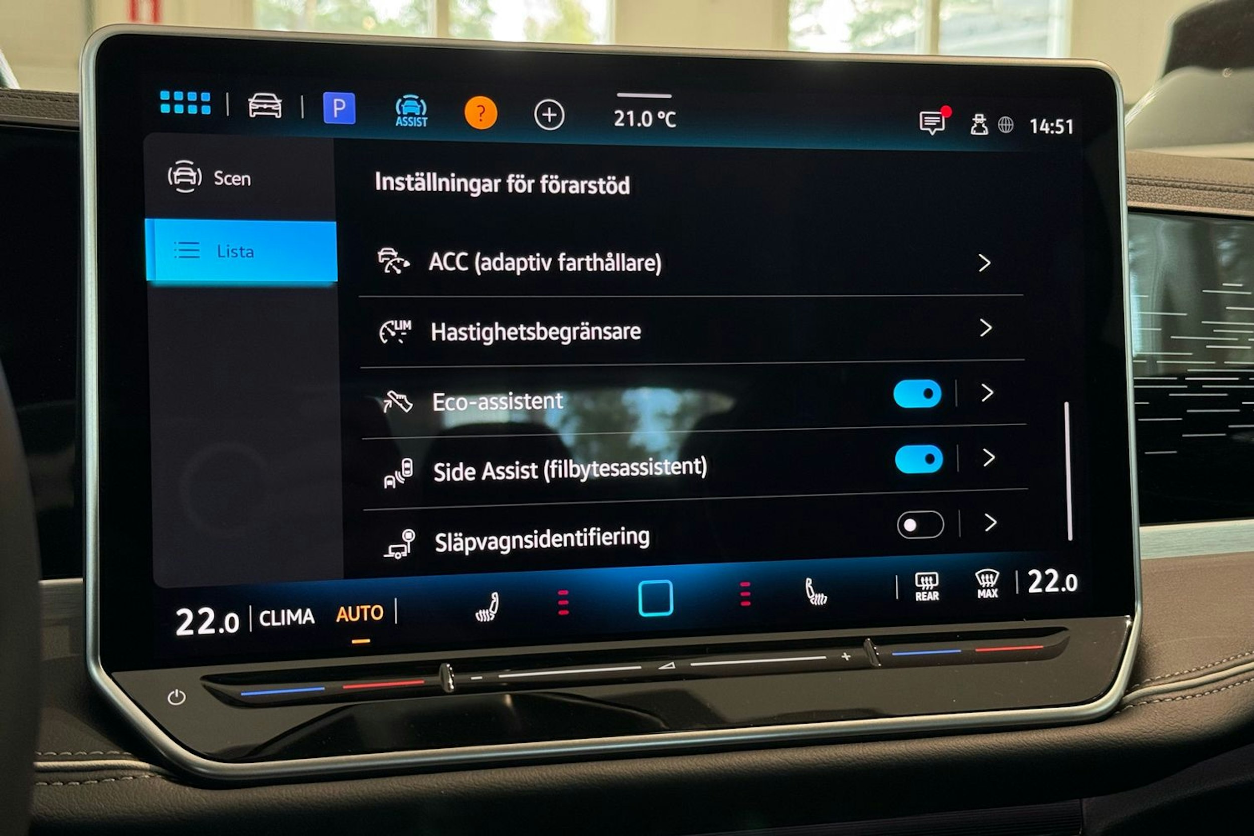 valkoinen Volkswagen Passat 2025 kuva 24.