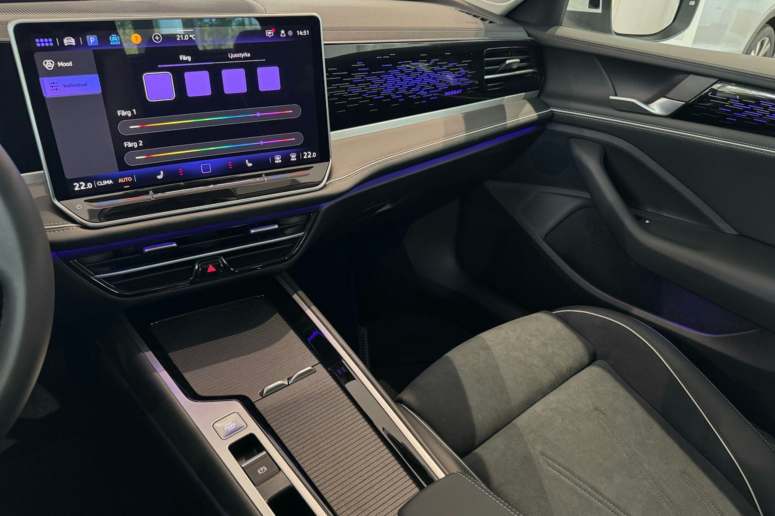 valkoinen Volkswagen Passat 2025 kuva 27.