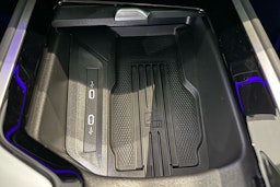 valkoinen Volkswagen Passat 2025 kuva 28.