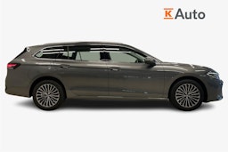 harmaa Volkswagen Passat 2025 kuva 5.