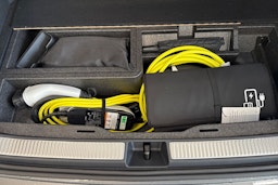 harmaa Volkswagen Passat 2025 kuva 12.