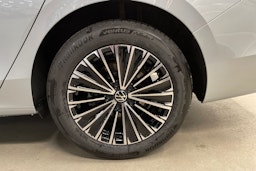 harmaa Volkswagen Passat 2026 kuva 10.