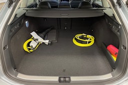 harmaa Volkswagen Passat 2026 kuva 11.