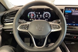 harmaa Volkswagen Passat 2026 kuva 14.