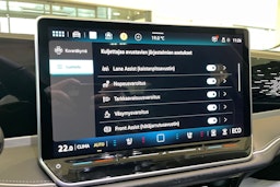 harmaa Volkswagen Passat 2026 kuva 13.