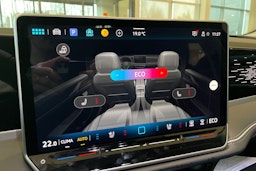 harmaa Volkswagen Passat 2026 kuva 19.