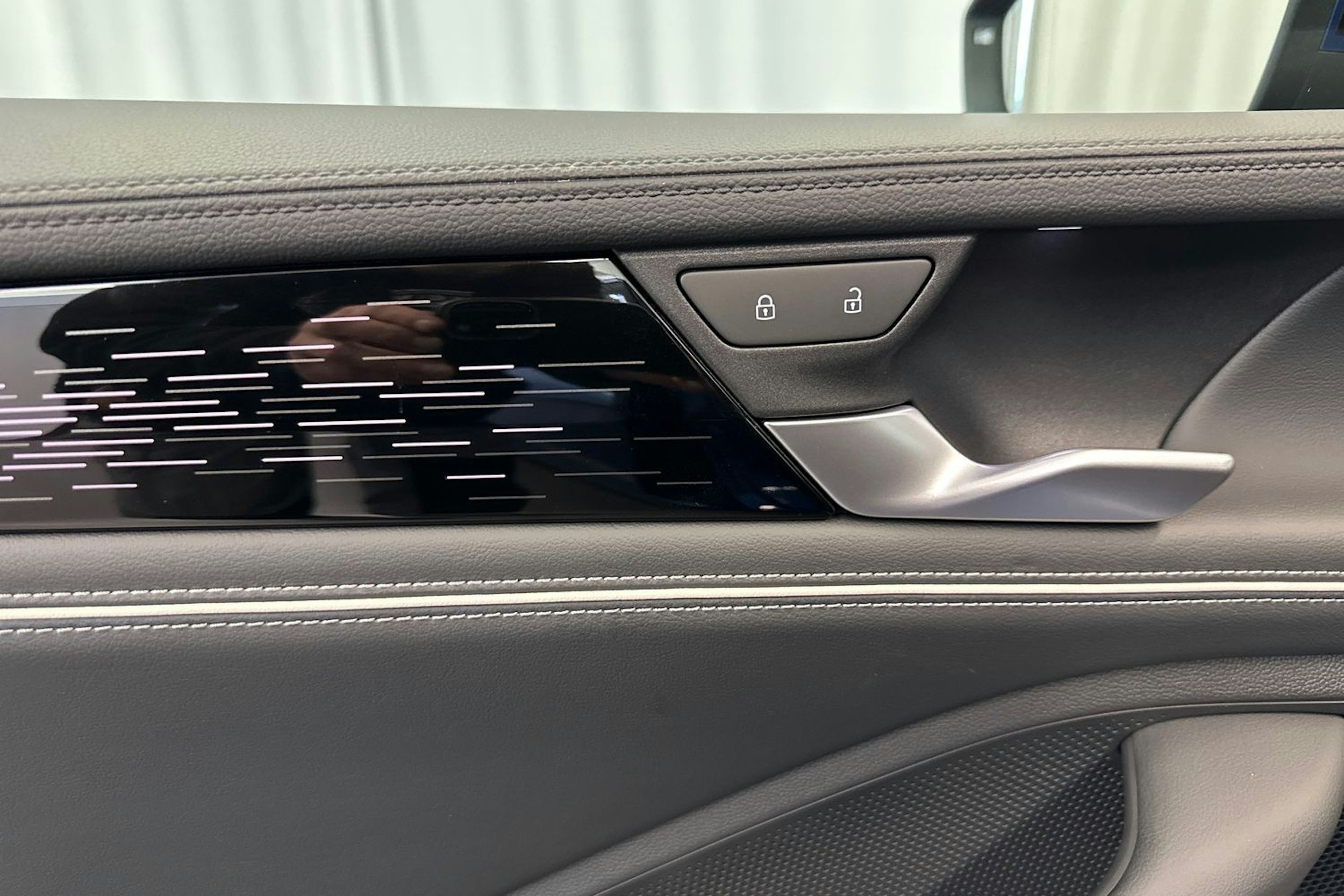 sininen Volkswagen Passat 2026 kuva 16.