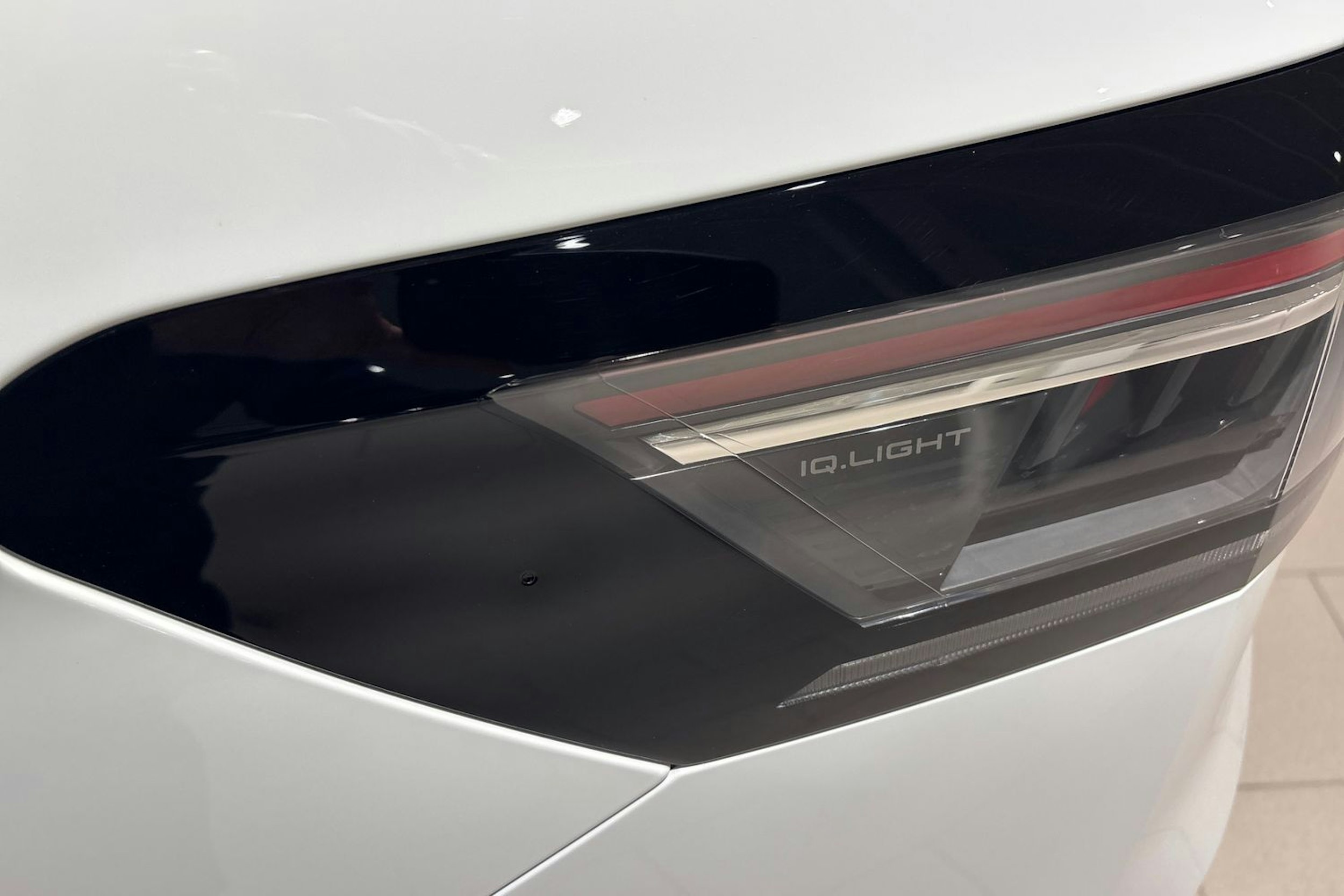 valkoinen Volkswagen Passat 2026 kuva 12.