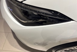 valkoinen Volkswagen Passat 2026 kuva 13.