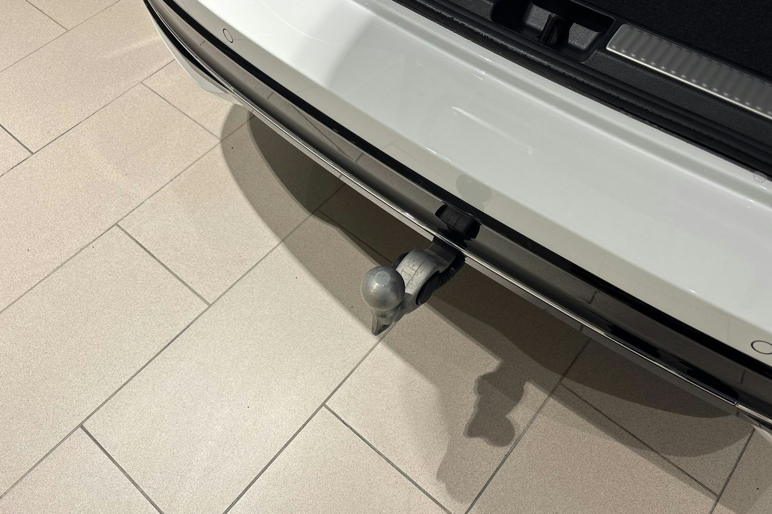 valkoinen Volkswagen Passat 2026 kuva 16.